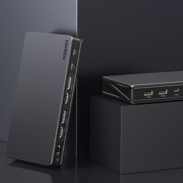 Ugreen CM615 USB-C multifunksjonsadapter - grå