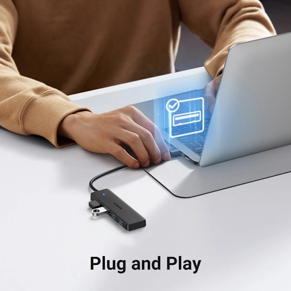 UGREEN CM219 HUB MED 4 USB-A 3.0-PORTE OG USB-A 3.0-KABEL - SORT