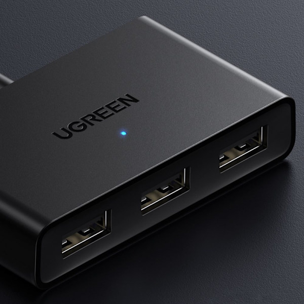 Ugreen switch adapter switch box USB 2 innganger - 3 utganger svart (CM409)