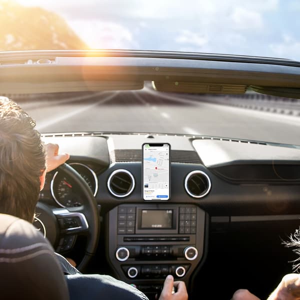 UGRØN MAGNETISK BILTELEFONHOLDER TIL DASHBOARD