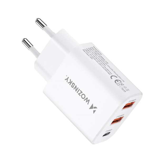 Wozinsky CWCUCW 30W USB-C / 2 x USB-A vegglader - hvit