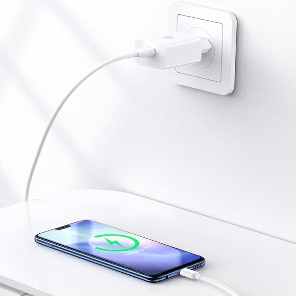 USAMS Lad. nätverk. 18W + USB-C/USB-A-kabel 1m Snabbladdning vit/vit serie SC SCXLTZ02
