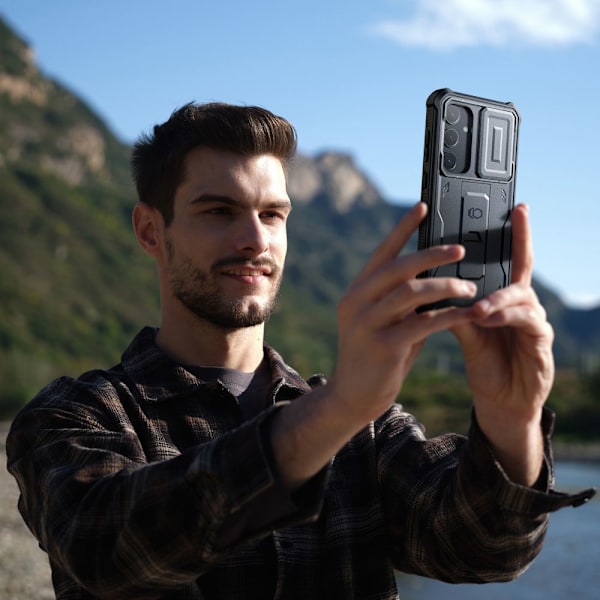 TEKNISK BESKYTTELSE KEVLAR CAM+ GALAXY S24+ PLUSS SVART