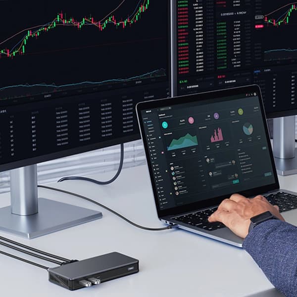 Ugreen CM615 USB-C multifunksjonsadapter - grå
