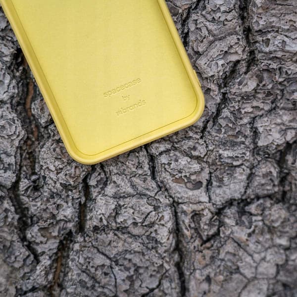 Spacecase Silikonfodral För Iphone 11 Gul Skyddstelefon