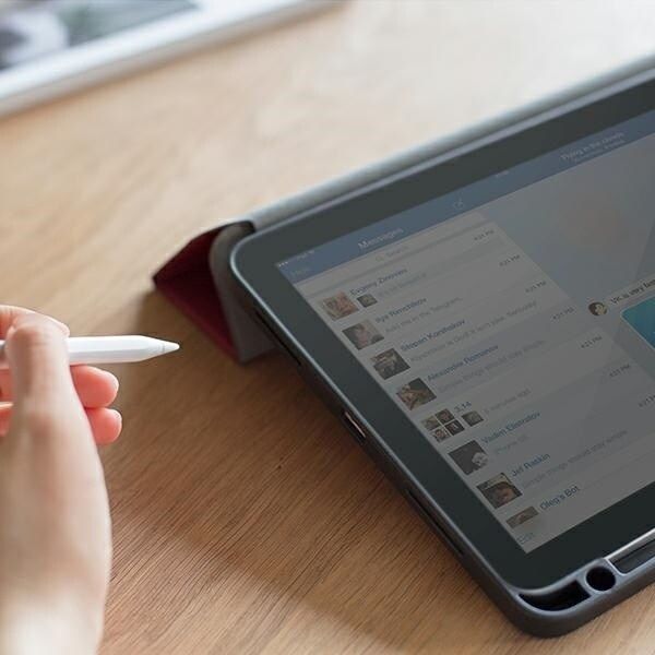 UNIQ-deksel Transforma iPad Pro 11 (2021) Antimikrobiell svart/ebenholtssvart