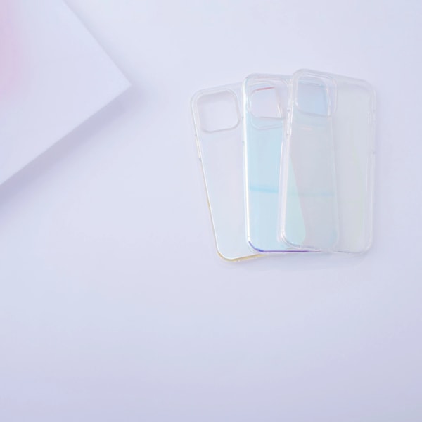 AURORA ETUI TIL IPHONE 13, GEL IRISERENDE LILLA COVER