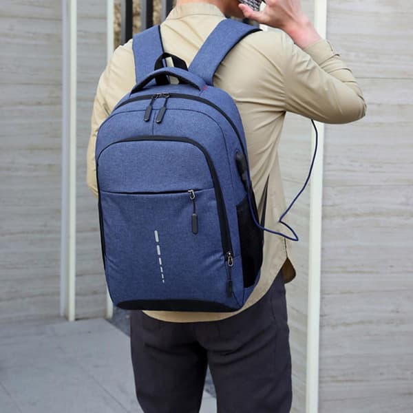 Business Backpack, Travel Bag, 15.6-inch Laptop Backpack, Work and School Backpack with USB Port, Reflective Strips, Light Grey, 30 x 13 x 44 cm