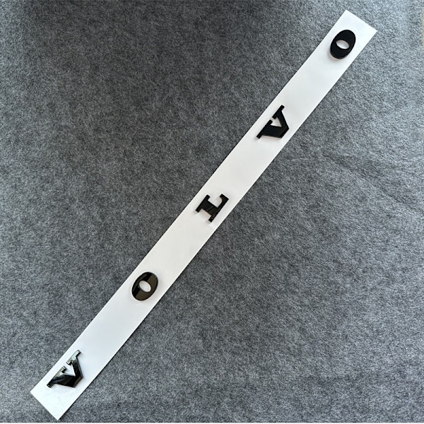 Sopii Volvo VOLVO takakontin englanninkieliselle logolle autotarra S90 S60 auton logo takamerkki englanti{f697}
