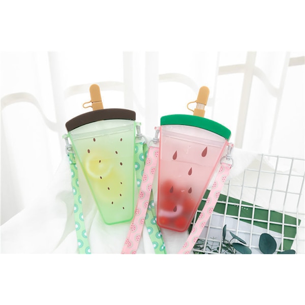 Sommer vannmelon kopp utendørs med stropp bærbar anti-fall halm kopp rød 320ml qd