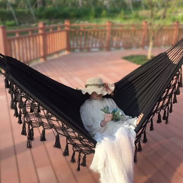 Black Hammock with 300 kg Max Load, 200 x 150 cm. Load Capacity 150 kg, 1 to 2 People