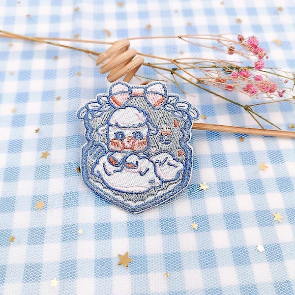Sæt med 4 computerbroderede broche skjorte uniform bamse broderet badge sødt stofmærke tøjtilbehør tilbehør
