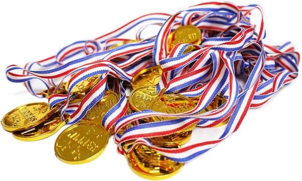 Medaljer, 24 stk. Guldmedaljer til Børnefest Børnebelønning Barn