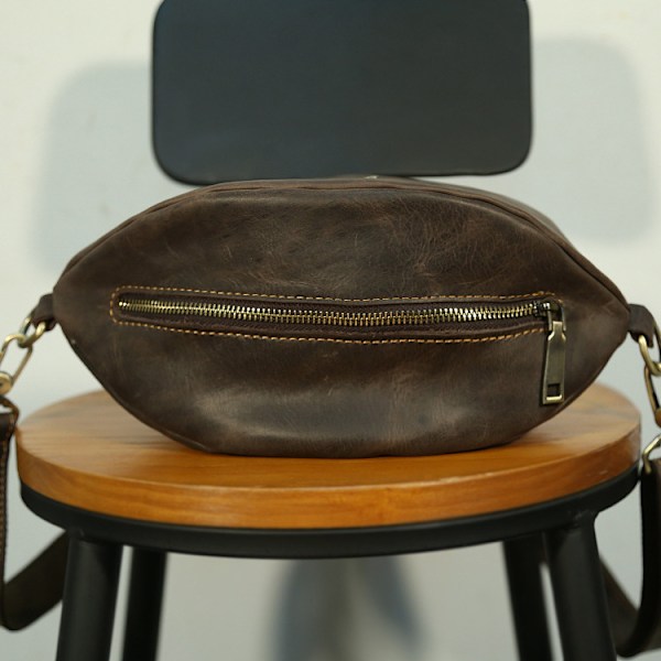 Svart - Ny Crazy Horse skin Rugby Bag Herr Vintage Oblique Liten Väska Äkta Läder En Axelväska Casual Ko Läder Bröstväska för Män