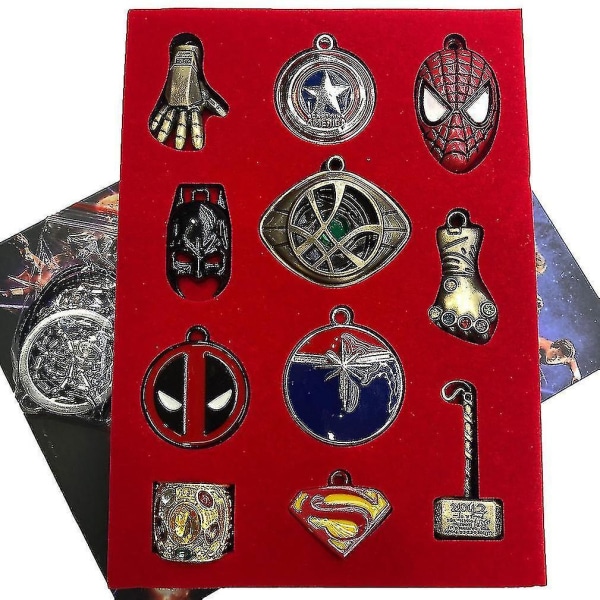 12st Avengers Batman Thor Deadpool Collection Hängsmycke Halsband Nyckelring Set