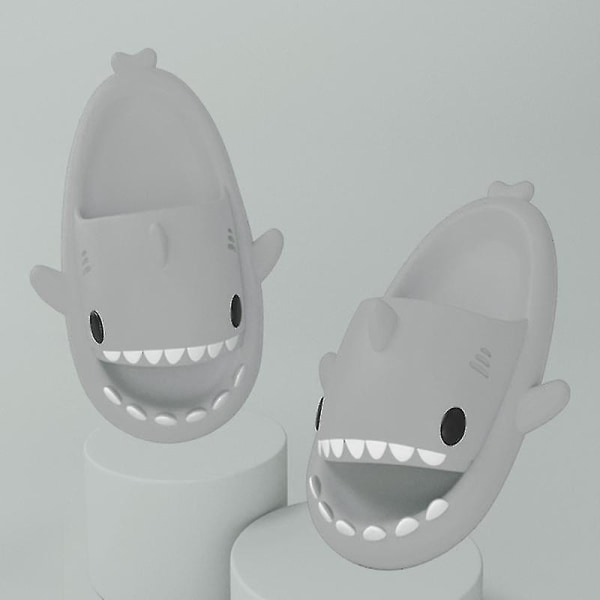 Shark Tofflor Halkfria duschtofflor Badrumstofflor Mjuka sommarsandaler för flickor och pojkar Ny -