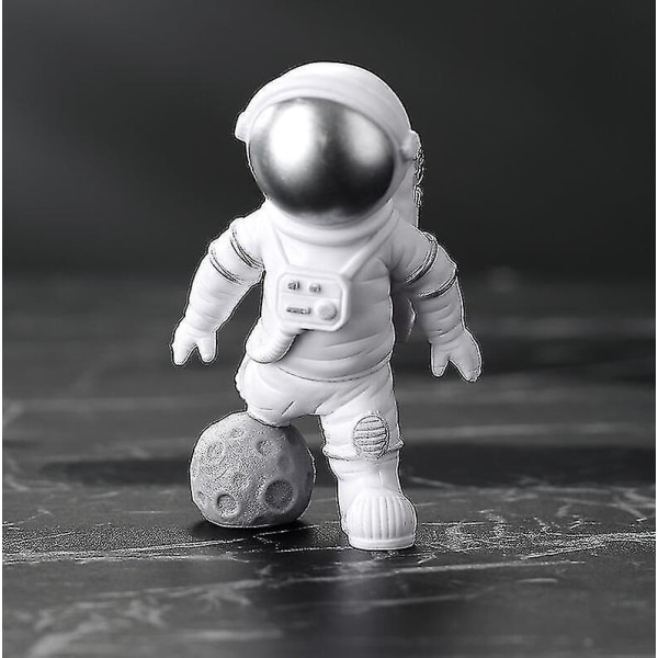 4 st astronautfigurer, tårtdekorationer i yttre rymden Miniatyr astronautleksaker(stjärna)