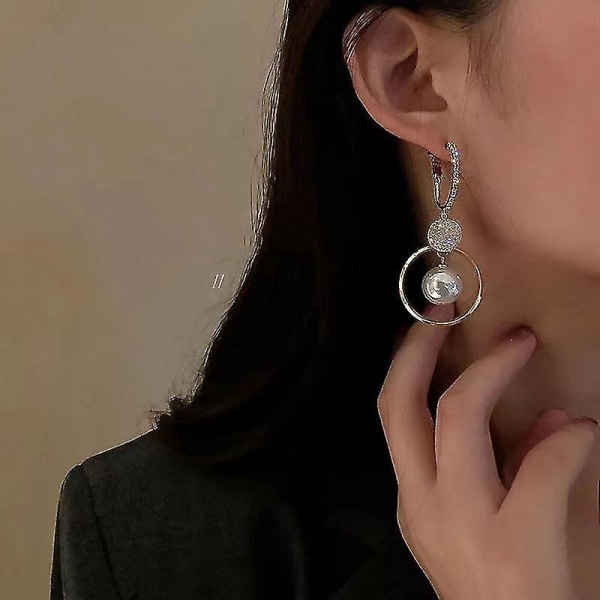 Nytt mode koreanska överdimensionerade vita pärlor droppe örhängen för kvinnor Bohemian Golden Round Zircon Weddin