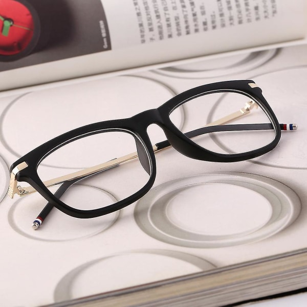 Trendiga vintage för kvinnor, båge av metalllegering Glasögon glasögon