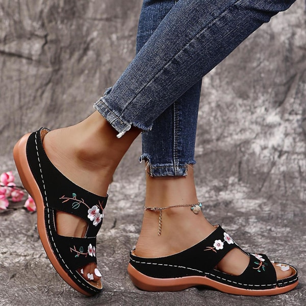 Ortopediska sandaler för kvinnor Broderade blommor Flip Flops Skor Våren bekväma tofflor Black
