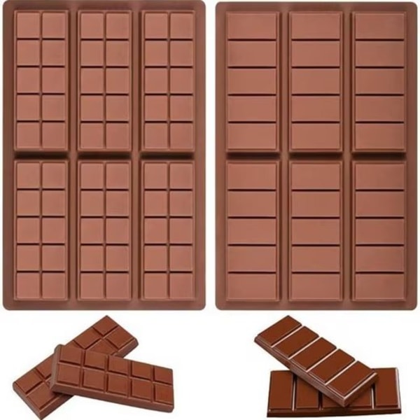 Denne chokoladeform inkluderer chokoladeplader, dybe chokoladeplader i silikoneform, samt en skraber og pose Rutmodell 1 set