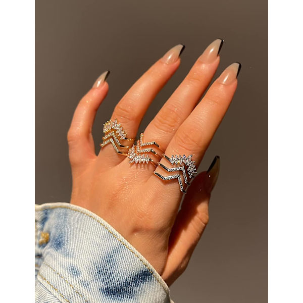 Baicccf Guldringar för Kvinnor 14k Guldpläterad Silver Snygga Justerbara Ringar Onda Ögat Orm Chevron Knuckle Ringar Band Enkla Falska Diamant Finger R