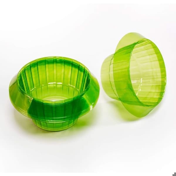Set med 5 snigelskyddsringar i plast, klockor/trattar för sallad och växter.