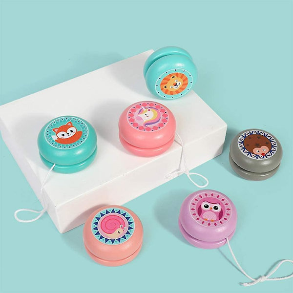 2-pack trä jojo leksak tecknad djur igelkott och enhörning mönster leksak boll (stil 1)