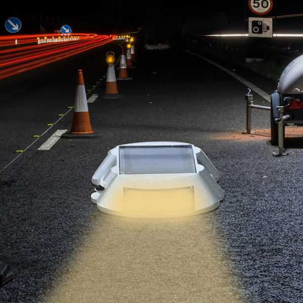 Solar Road Stud Lights Alltid OnFWhite