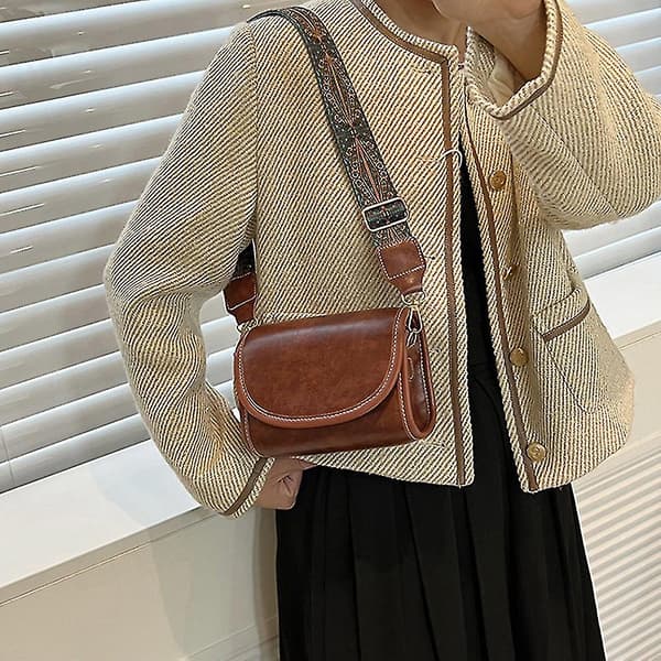 Crossbody-väskor för kvinnor - Sadelväska i brun stil