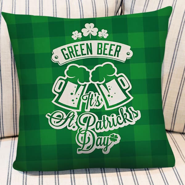 St. Patrick's Day Kuddeöverdrag för Hemmet - 'Survived Family' 