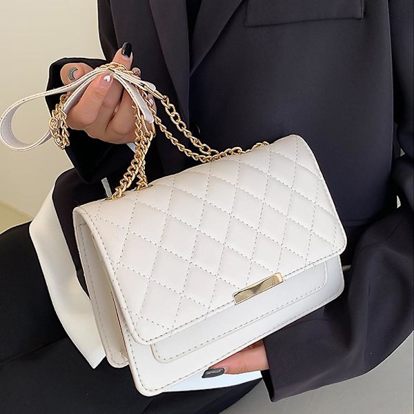 Liten Quiltad Crossbody-väska för kvinnor Quiltad axelväska Handväska med kedjerem Vit