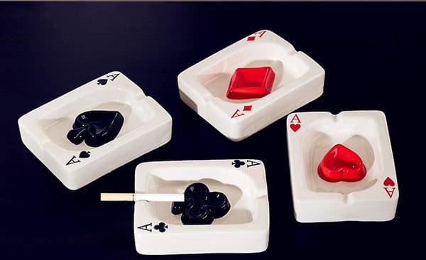 Ashtray i keramik, pokerformad askkopp, cigarr askkopp, bordsdekoration