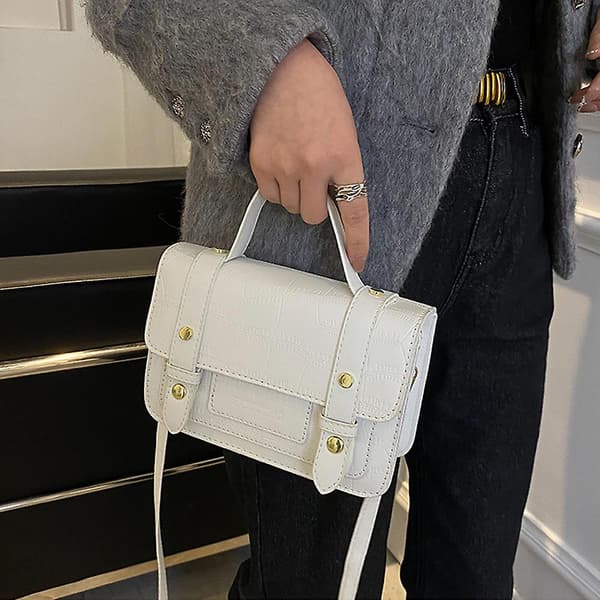 Fack Stor Flapover Crossbody-väska