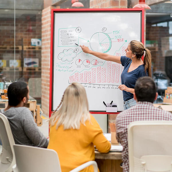 Magnetisk pennhållare med magnetisk whiteboard-suddgummi, justerbar magnetisk whiteboard-pennhållare och suddgummi