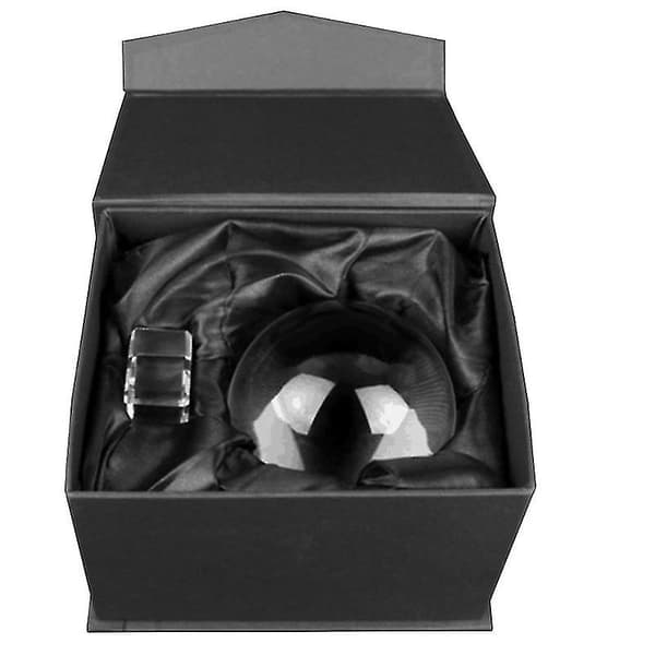 Den Nya 1st Kristallkulan