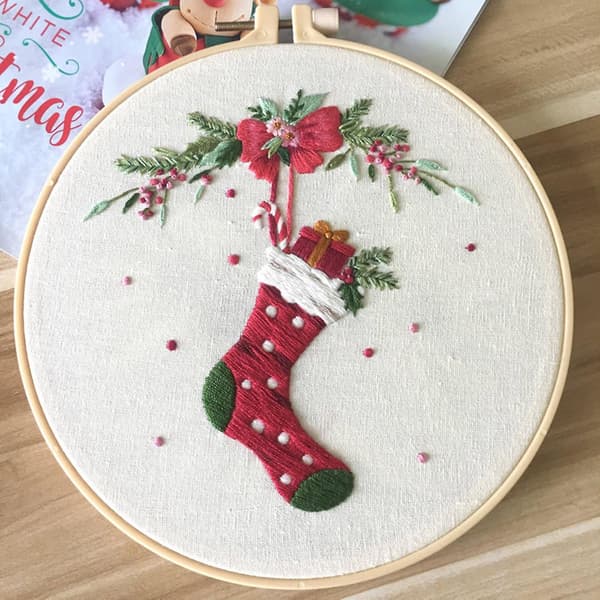 Heltäckande Broderi Korsstygn Präglad Julduk Present Blommig Set