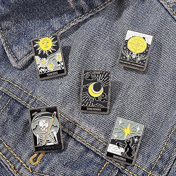 Tarot-korttien emalinen rintaneulasetti Auringossa/ Kuussa/ Tähdessä/ Onnenpyörässä/ Kuolemassa - ennustavat rintaneulat tarvikkeena reppuihin, merkkeihin ja hattuihin