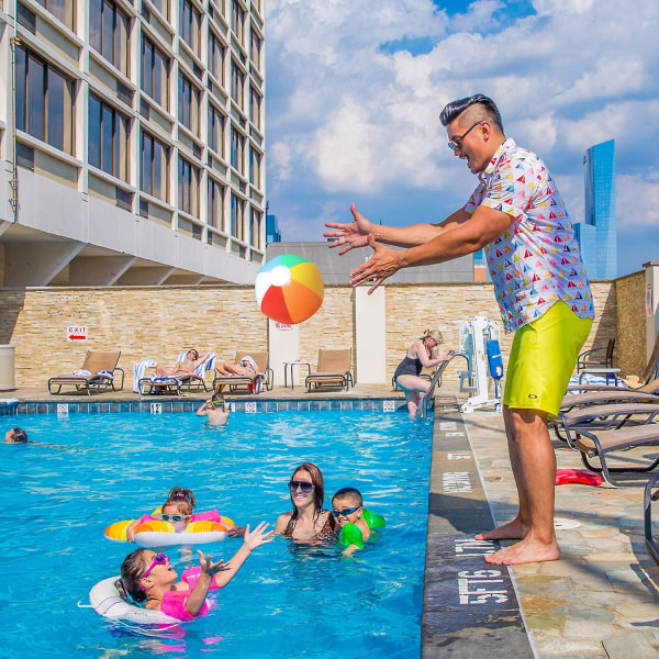 Uppblåsbara strandbollar - 10-pack, ljusa regnbågsfärger, läckagesäker PVC - sommar strand pool fest skolartiklar