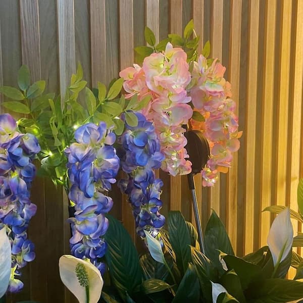 Solcellsdriven Wisteria Blomsterträdgårdsinsats Multifunktionell (Lila)