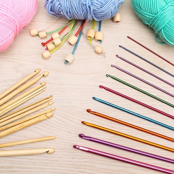 Virka set med 23 delar, 12p 3-10mm bambu stickor med förlängt stickrör