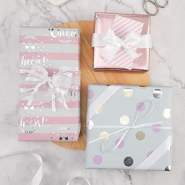 Rull med presentpapper i roséguld och rosa set för födelsedag, semester, bröllop, baby