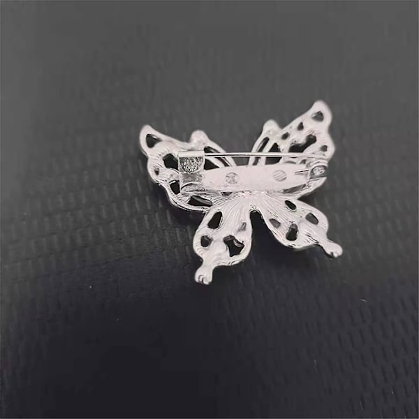 Fjärilsbrosch Stift Chic Romantisk Elegant Rhinestone Kristall Insekt Brosch Stift Kvinnor Corsage Sjal Sjal Kläder Tillbehör Bröllop Fest B