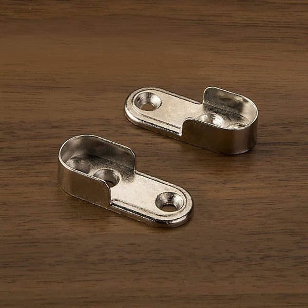 1 par gardinstangsholdere, til 30x15 mm ovalt rør, til påskruning, indvendig i skab, solid fastgørelse.