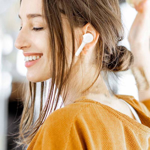 Tws Bluetooth-headset trådlöst touch digital display mini spel Bluetooth-headset 15,2x10,2x3,8cm vit
