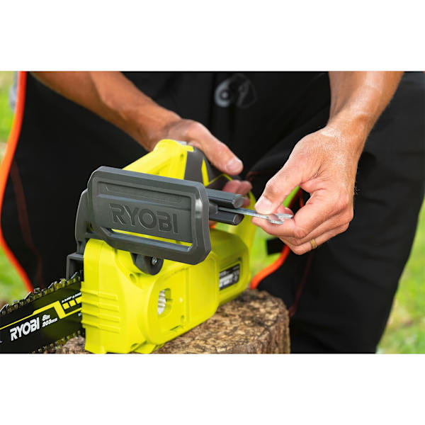 RYOBI 18V ONE+ -akkukäyttöinen ketjusaha, 20 cm:n teränpituus karsimiseen