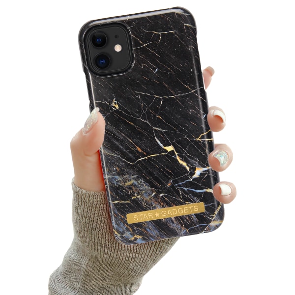 Beskyt din iPhone 12 med Marble Coveret! Svart
