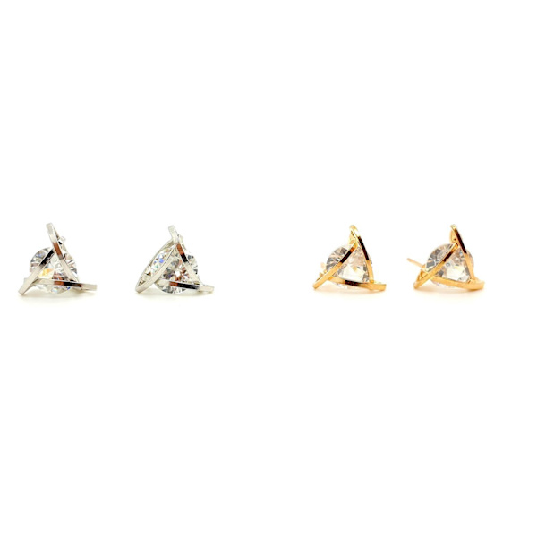 Triangle earring with single diamond Silver M