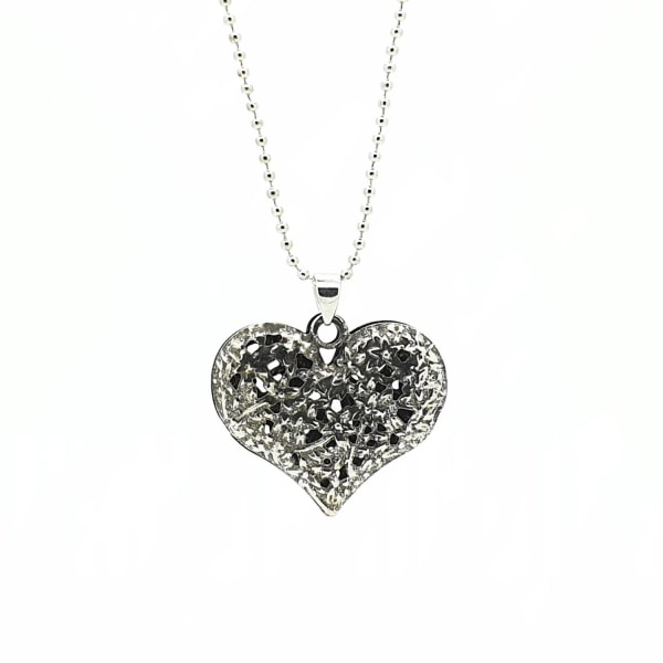 Hollowing out heart pendant necklace Silver one size