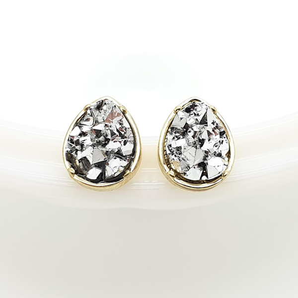 Durzy rock lava crystal shinning stone earring stud waterdrop Silver M